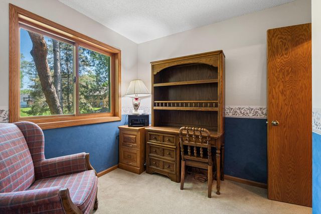 1320 Griffin Avenue, Mahtomedi, MN 55115