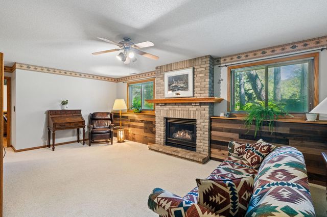 1320 Griffin Avenue, Mahtomedi, MN 55115