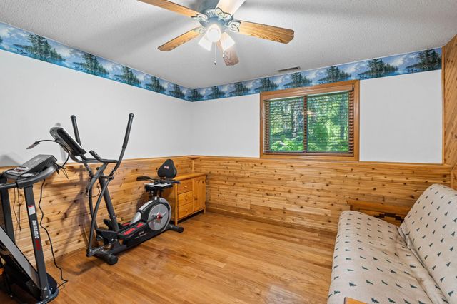 1320 Griffin Avenue, Mahtomedi, MN 55115