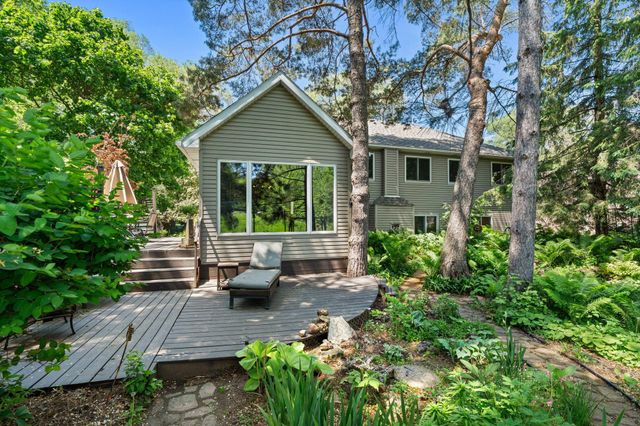 1320 Griffin Avenue, Mahtomedi, MN 55115