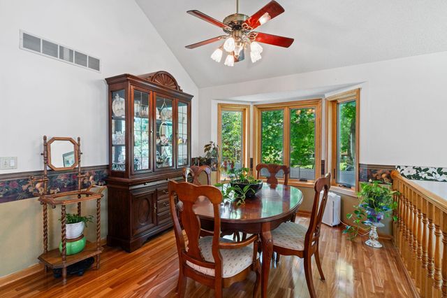 1320 Griffin Avenue, Mahtomedi, MN 55115