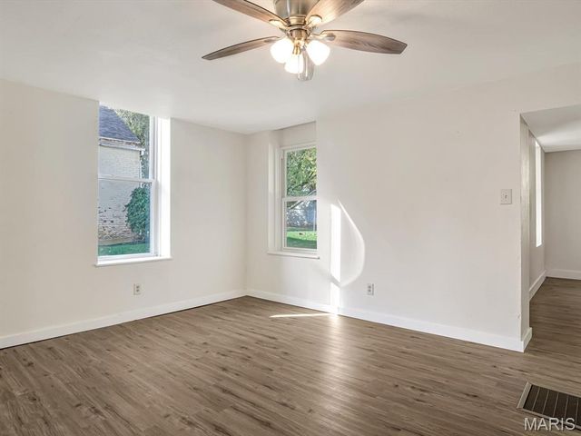 221 N 2nd Street, Belleville, IL 62220