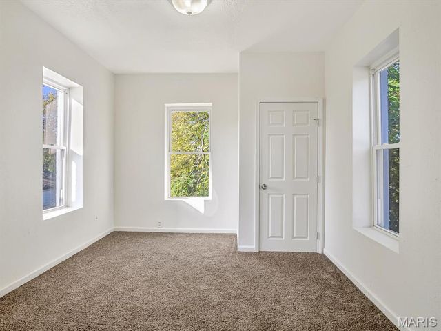 221 N 2nd Street, Belleville, IL 62220