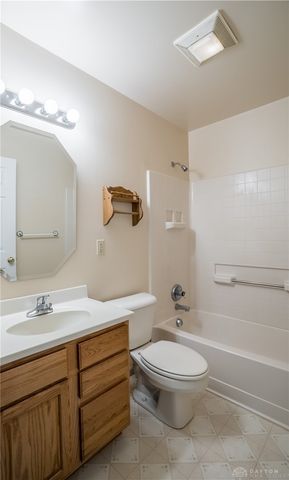 7013 Woodcroft Drive, Englewood, OH 45322