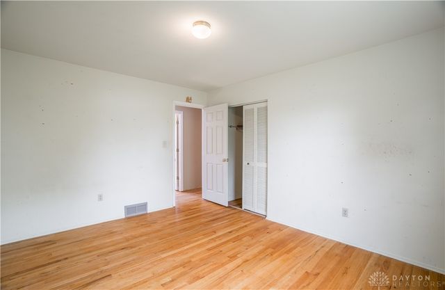 7013 Woodcroft Drive, Englewood, OH 45322
