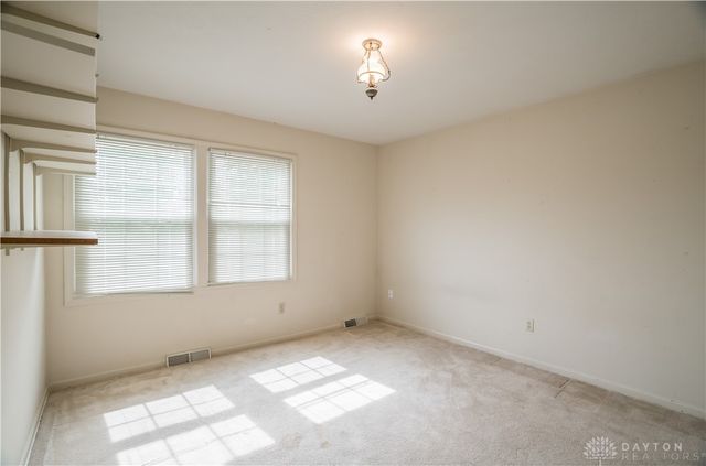 7013 Woodcroft Drive, Englewood, OH 45322