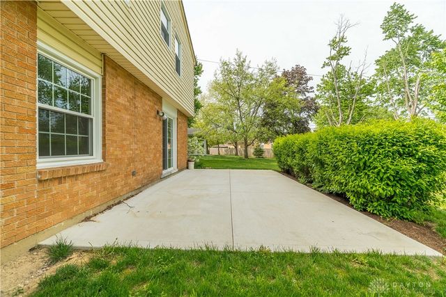 7013 Woodcroft Drive, Englewood, OH 45322
