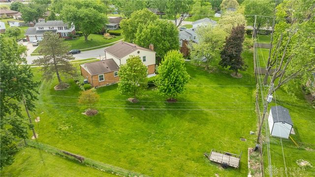 7013 Woodcroft Drive, Englewood, OH 45322