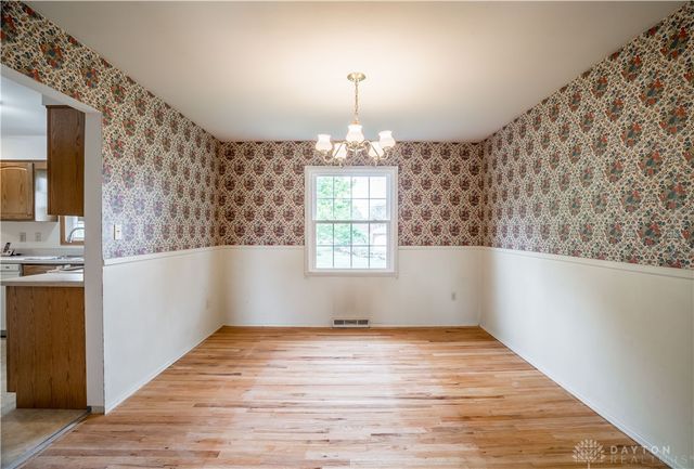 7013 Woodcroft Drive, Englewood, OH 45322
