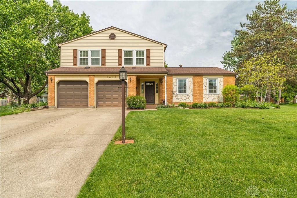 7013 Woodcroft Drive, Englewood, OH 45322