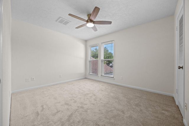 1375 Bullock Lane, Houston, TX 77055
