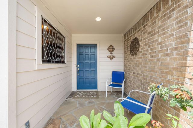 1375 Bullock Lane, Houston, TX 77055