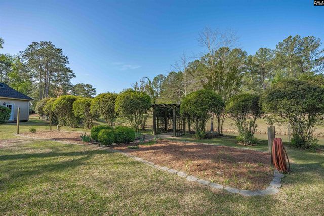 136 Fishers Shore Road, Columbia, SC 29223