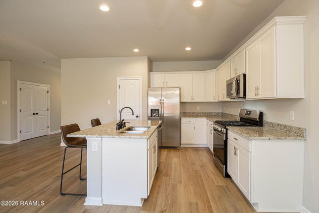 303 Tall Meadows Lane, Lafayette, LA 70506