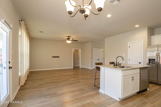 303 Tall Meadows Lane, Lafayette, LA 70506