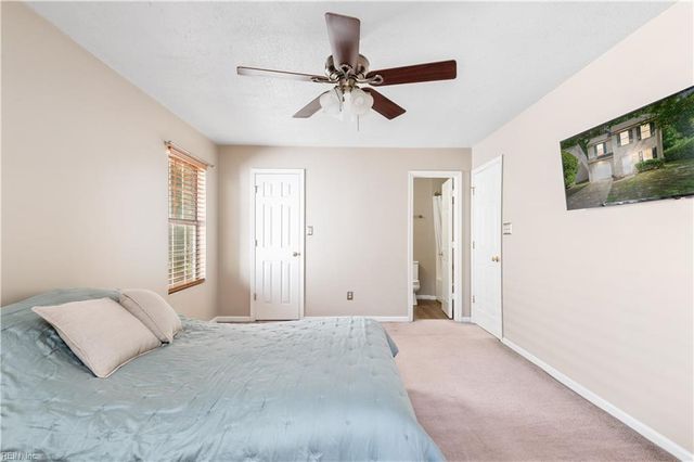 321 Windy Ridge LN, Newport News, VA 23602