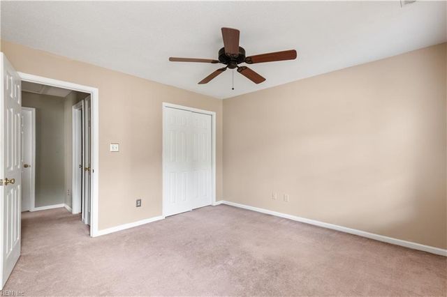 321 Windy Ridge LN, Newport News, VA 23602