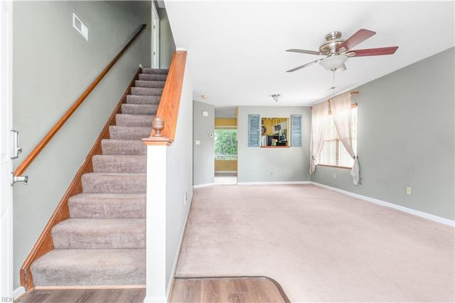 321 Windy Ridge LN, Newport News, VA 23602