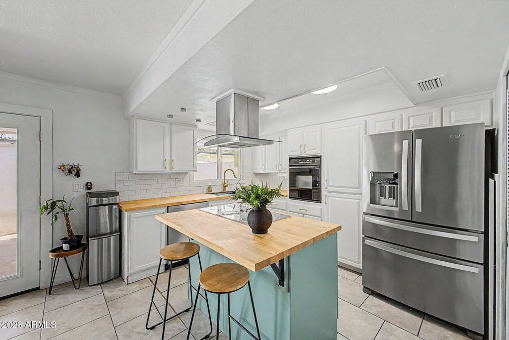 1307 N 44TH Street, Phoenix, AZ 85008