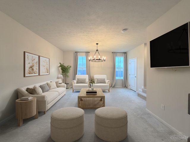 42 Wentworth Lane, Deer Park, OH 45236