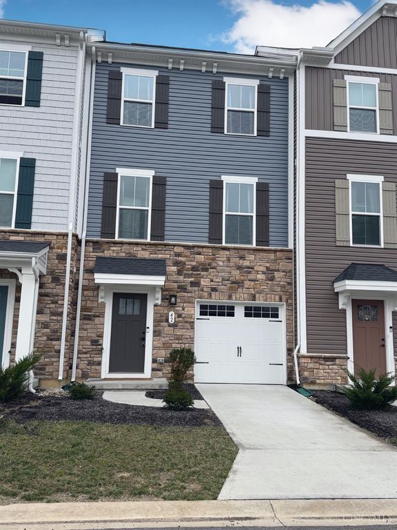 42 Wentworth Lane, Deer Park, OH 45236