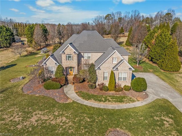 5809 Crutchfield Farm Road, Oak Ridge, NC 27310