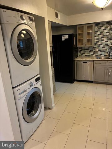 18815 WALKERS CHOICE RD, Gaithersburg, MD 20886