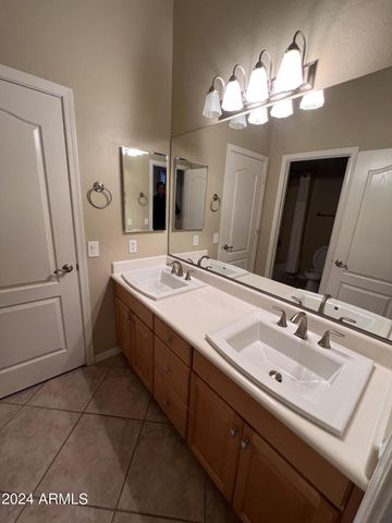 11467 E Sweetwater Avenue, Scottsdale, AZ 85259