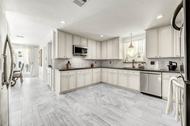 11715 Cypresswood Drive, Houston, TX 77070