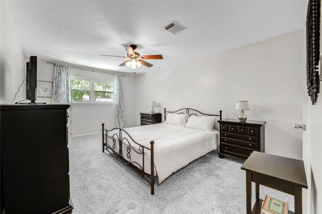 11715 Cypresswood Drive, Houston, TX 77070