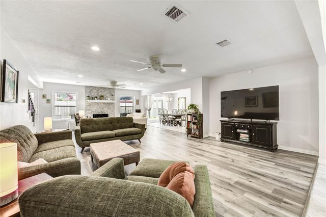 11715 Cypresswood Drive, Houston, TX 77070