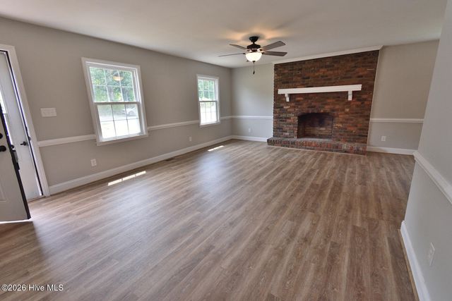 2216 Meadowbrook Road, Rocky Mount, NC 27801
