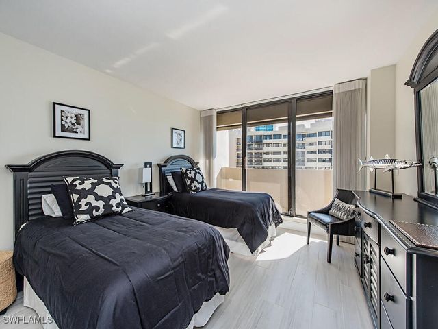 4005 Gulf Shore BLVD N 1104, Naples, FL 34103