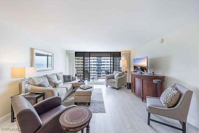 4005 Gulf Shore BLVD N 1104, Naples, FL 34103