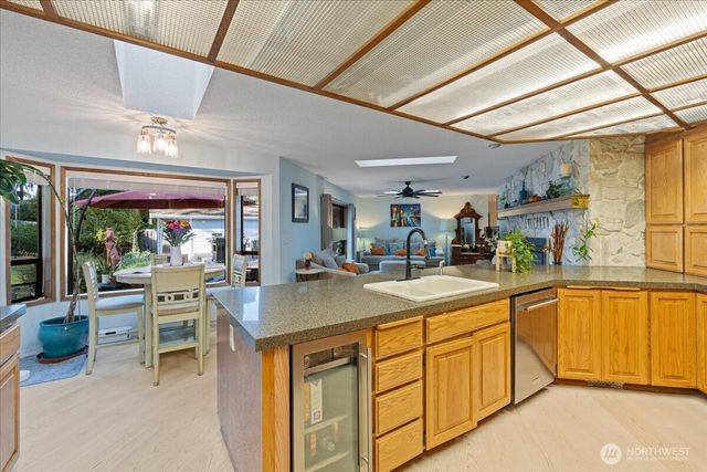701 175th Street SW, Bothell, WA 98012