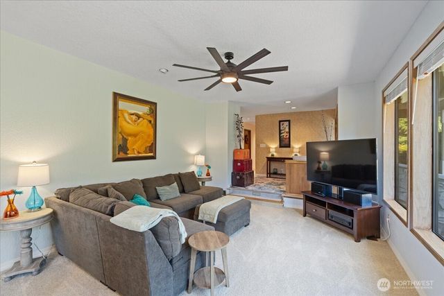 701 175th Street SW, Bothell, WA 98012