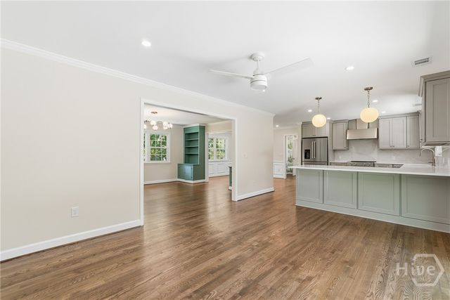 130 Hopecrest Avenue, Savannah, GA 31406