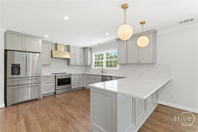 130 Hopecrest Avenue, Savannah, GA 31406