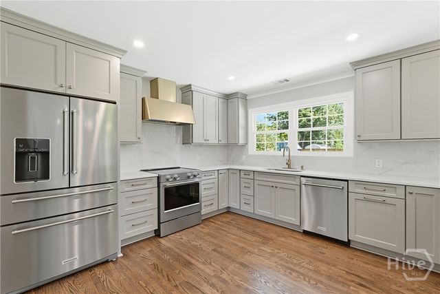 130 Hopecrest Avenue, Savannah, GA 31406