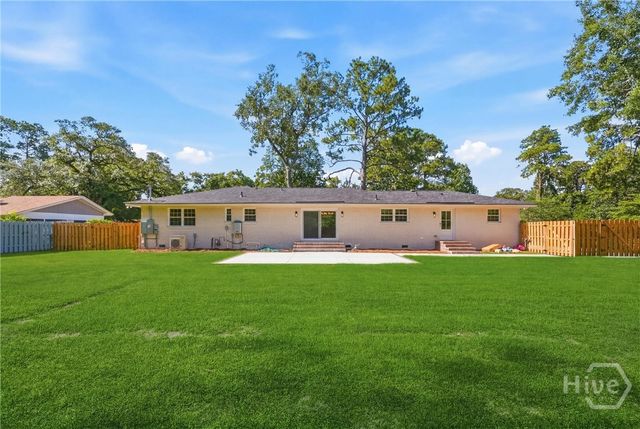 130 Hopecrest Avenue, Savannah, GA 31406