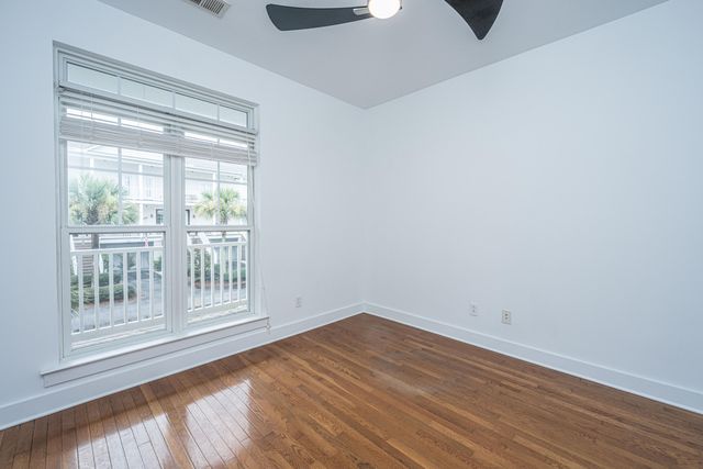 1602 Hopeman Lane, Mount Pleasant, SC 29466