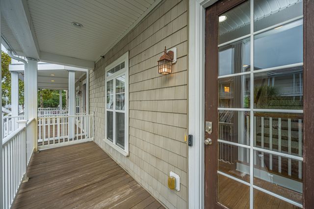 1602 Hopeman Lane, Mount Pleasant, SC 29466