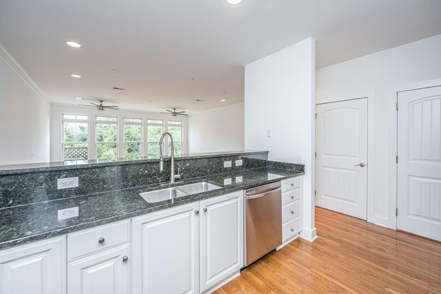 1602 Hopeman Lane, Mount Pleasant, SC 29466