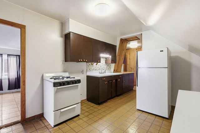 5040 W Patterson Avenue, Chicago, IL 60641