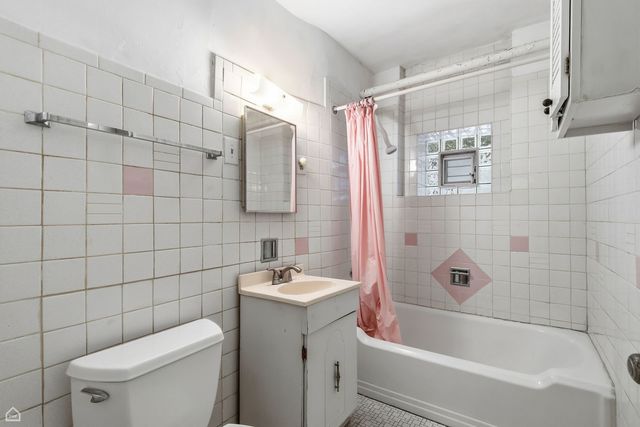 5040 W Patterson Avenue, Chicago, IL 60641