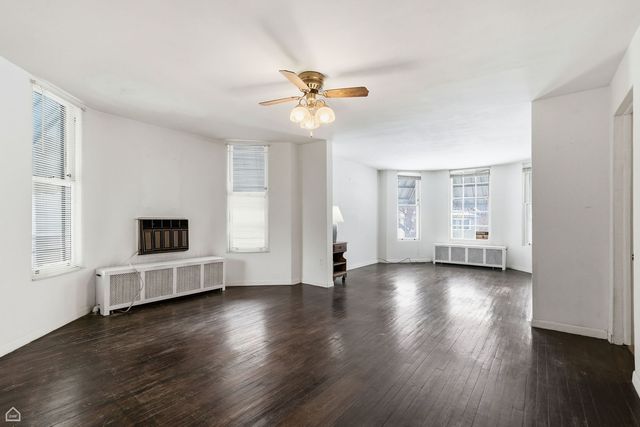 5040 W Patterson Avenue, Chicago, IL 60641