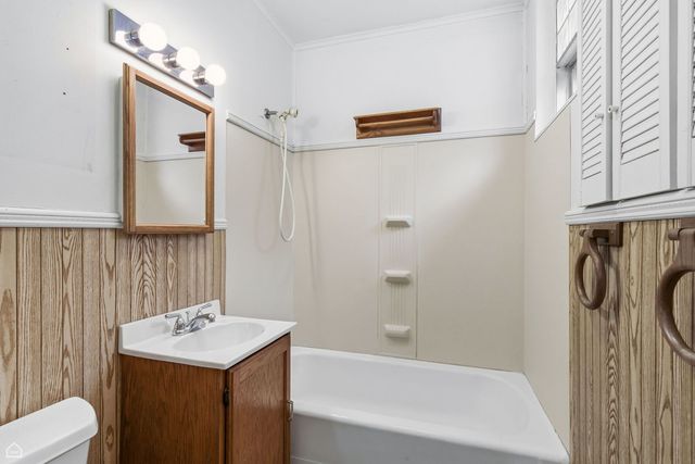 5040 W Patterson Avenue, Chicago, IL 60641