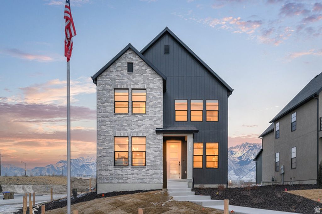 11437 S ENGELMANN DR, Draper, UT 84020