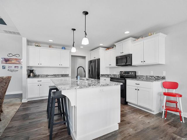 113 Edenbridge Boulevard, Fort Wayne, IN 46845