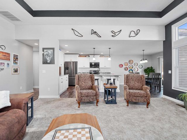 113 Edenbridge Boulevard, Fort Wayne, IN 46845